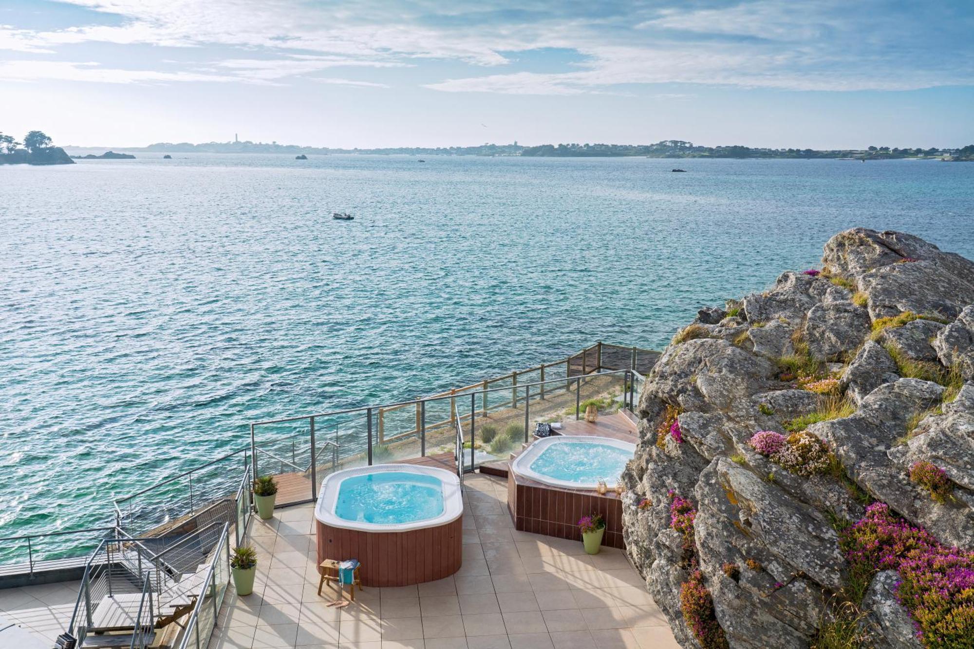 Hotel Valdys Thalasso & Spa - Beau Rivage ロスコフ エクステリア 写真